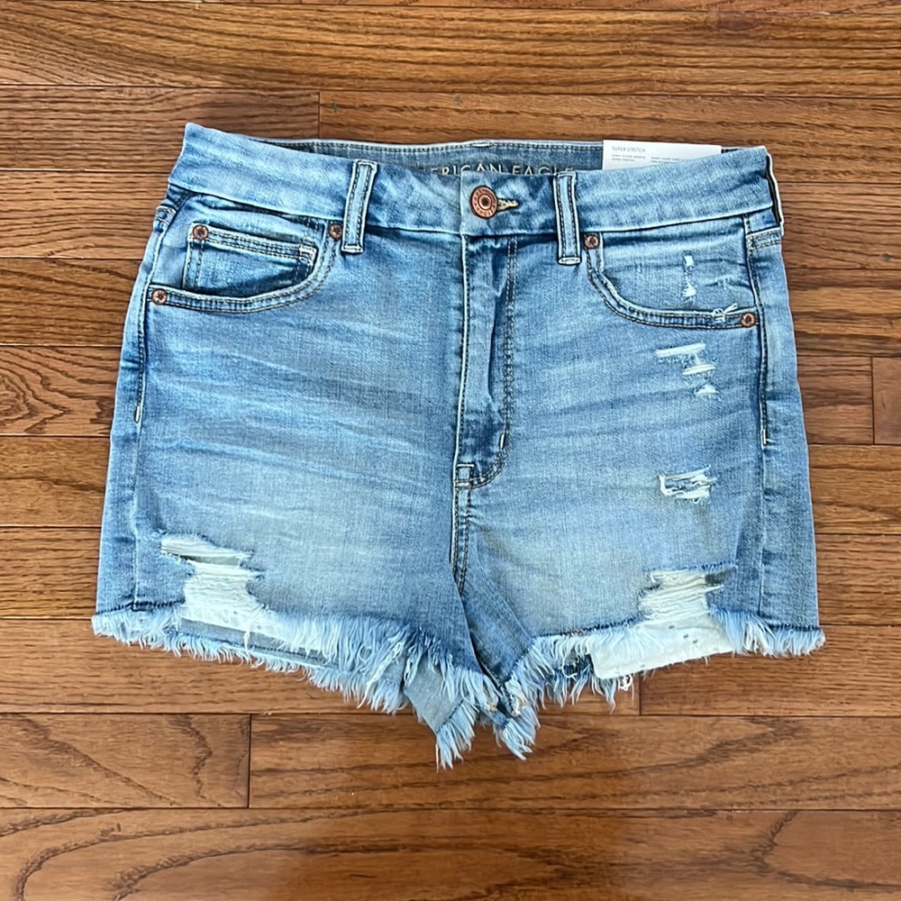 American Eagle size 8 Curvy High Rise Shorts